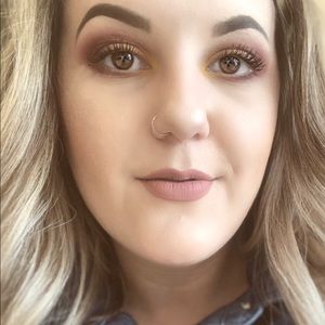 Meet your Posher, Megin